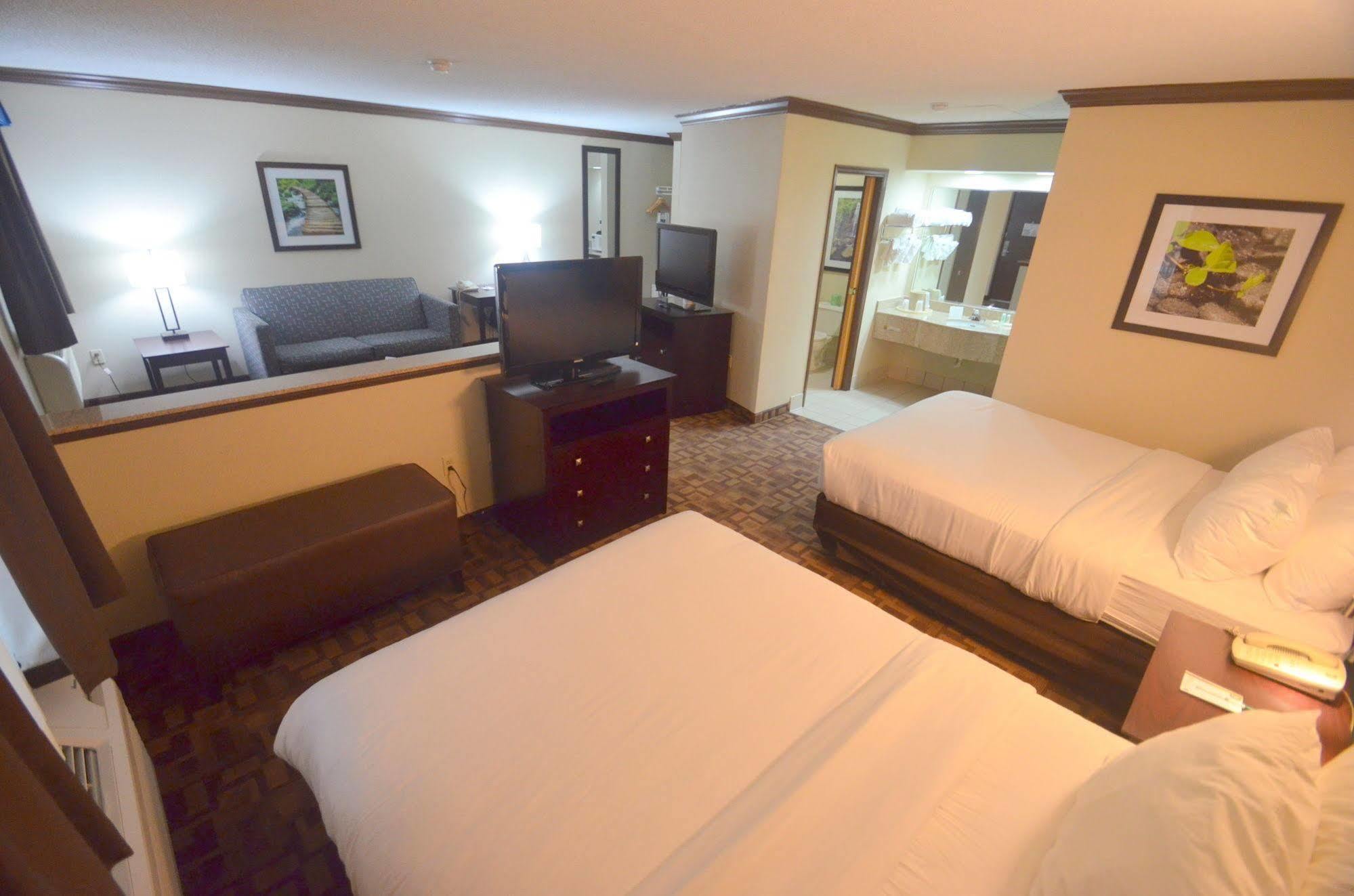 Quality Inn & Suites Quakertown-Allentown Exteriör bild
